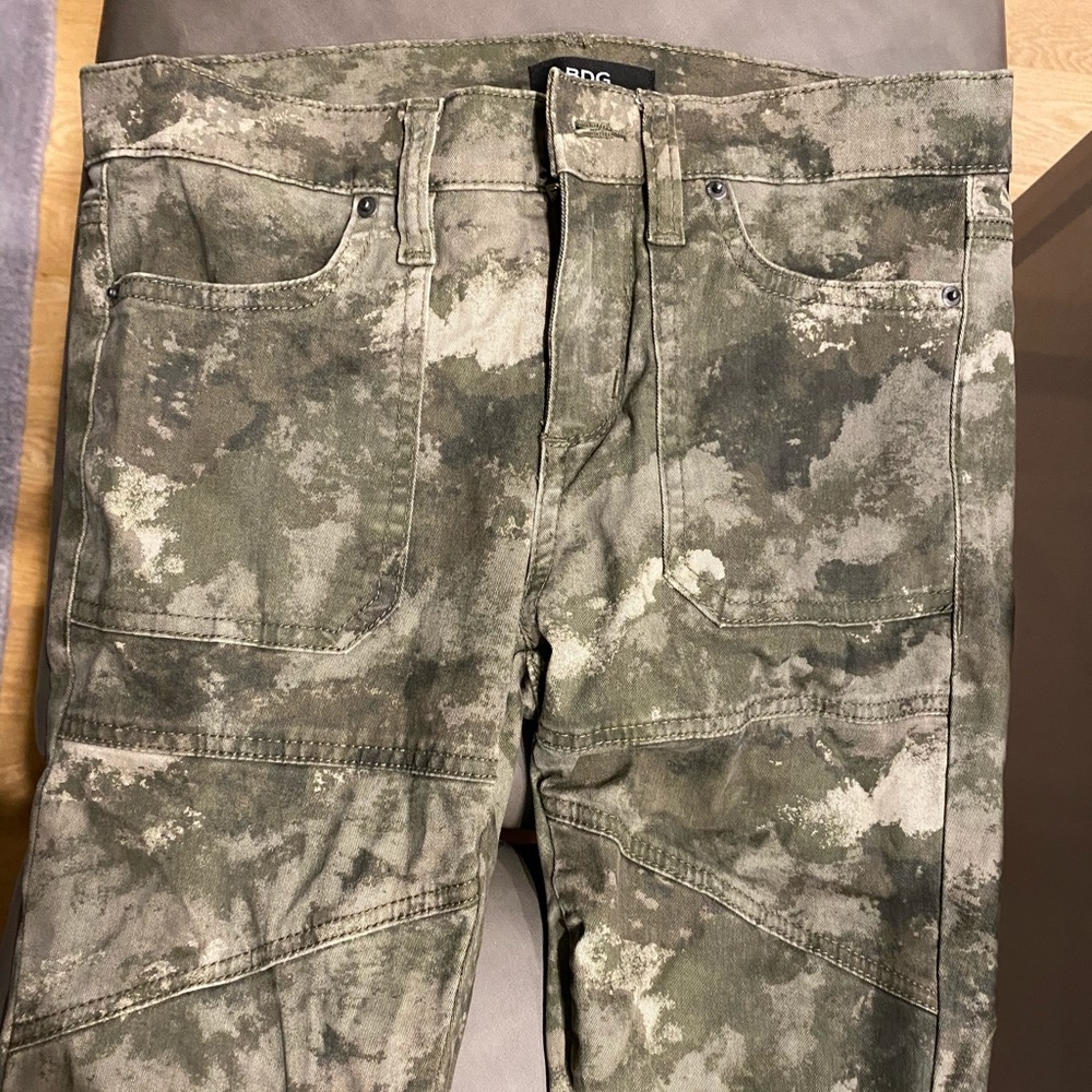 BDG Camo Jeans